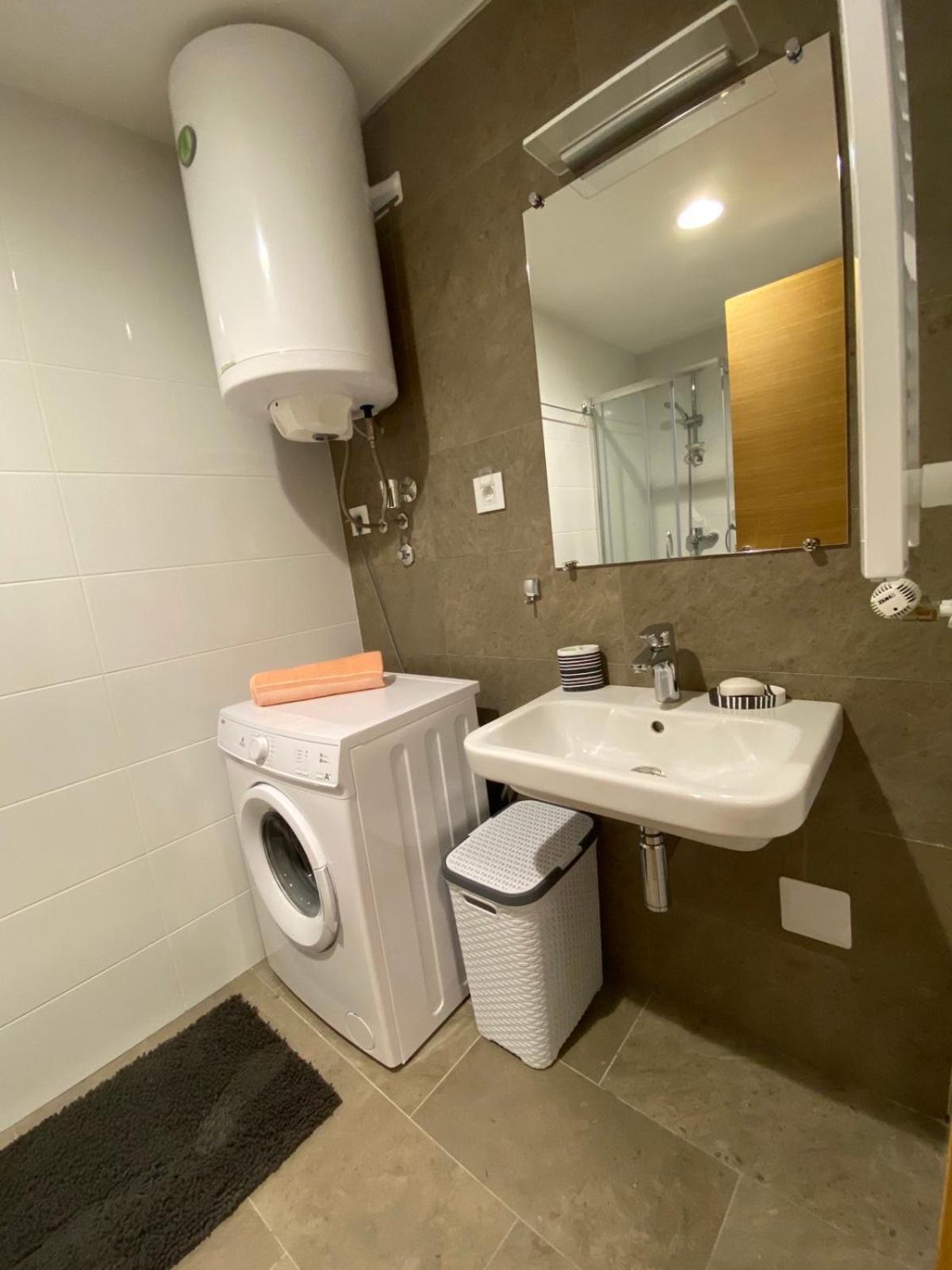 Apartamento Zemunske Kapije Belgrado Exterior foto