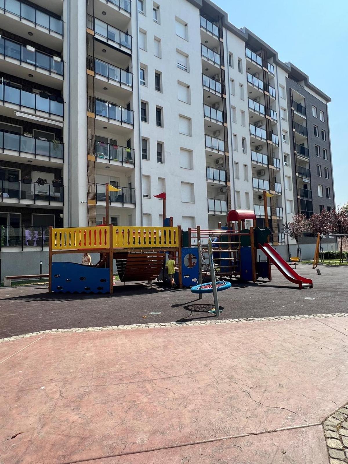 Apartamento Zemunske Kapije Belgrado Exterior foto