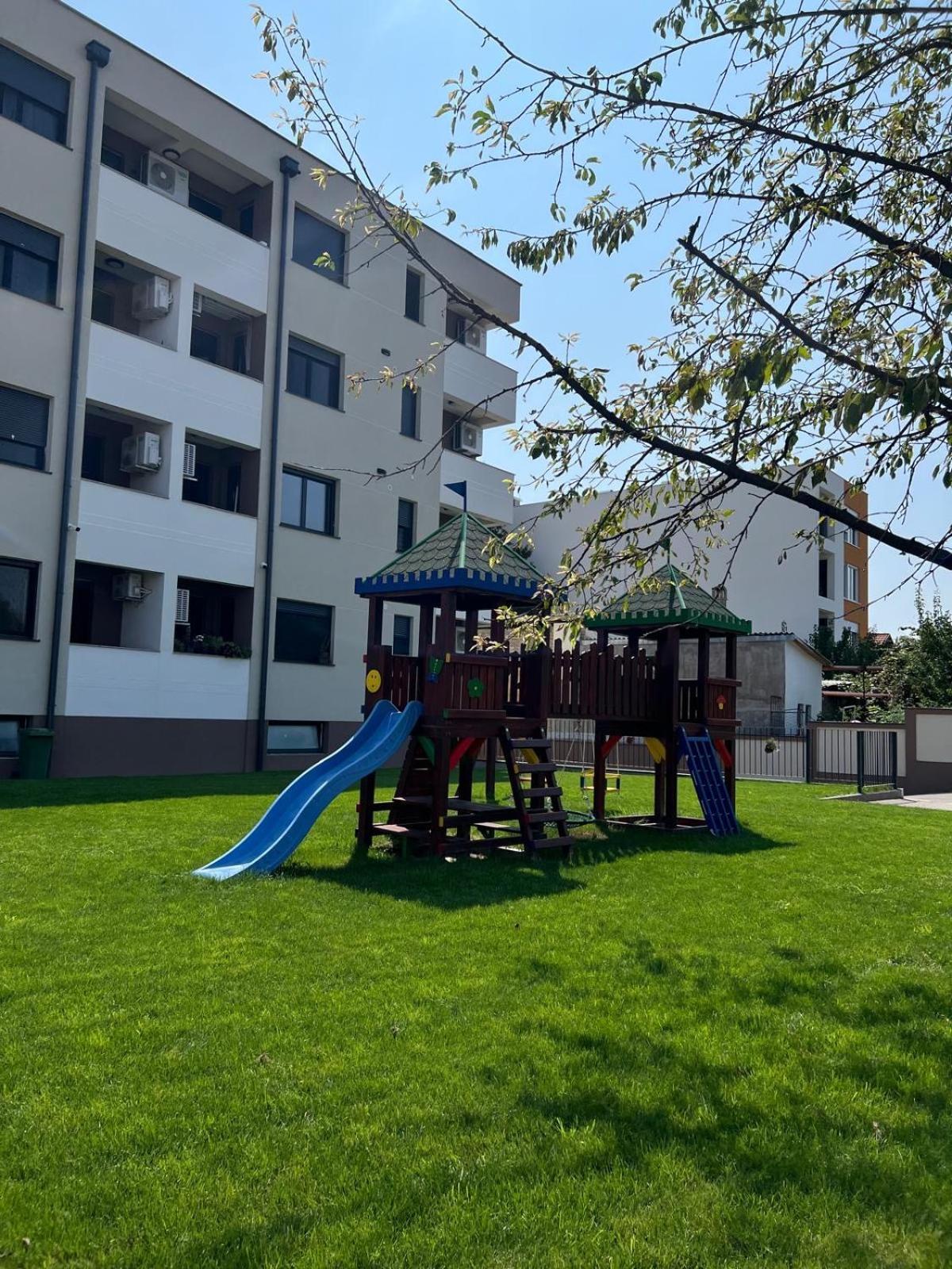 Apartamento Zemunske Kapije Belgrado Exterior foto